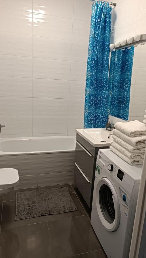 Apartment Z Ogrodkiem Na Warszawskiej Woli 바르샤바 외부 사진
