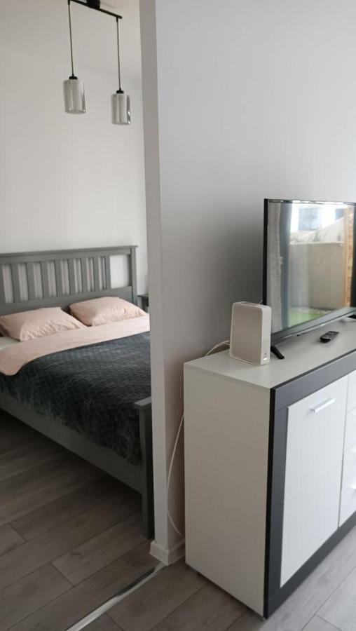 Apartment Z Ogrodkiem Na Warszawskiej Woli 바르샤바 외부 사진